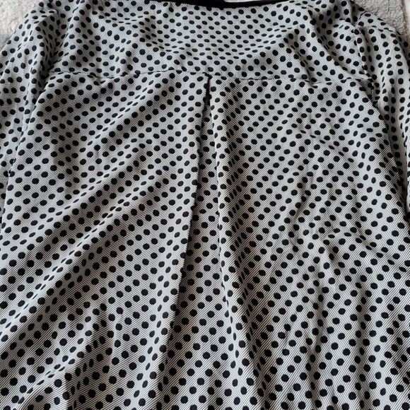 Ann Taylor Black & White Dot Stripe Top - Picture 4 of 5